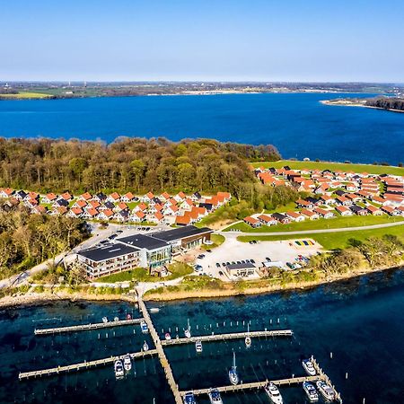 Enjoy Resorts Marina Fiskenaes - Wellness & Waterpark กรอสตีน ภายนอก รูปภาพ