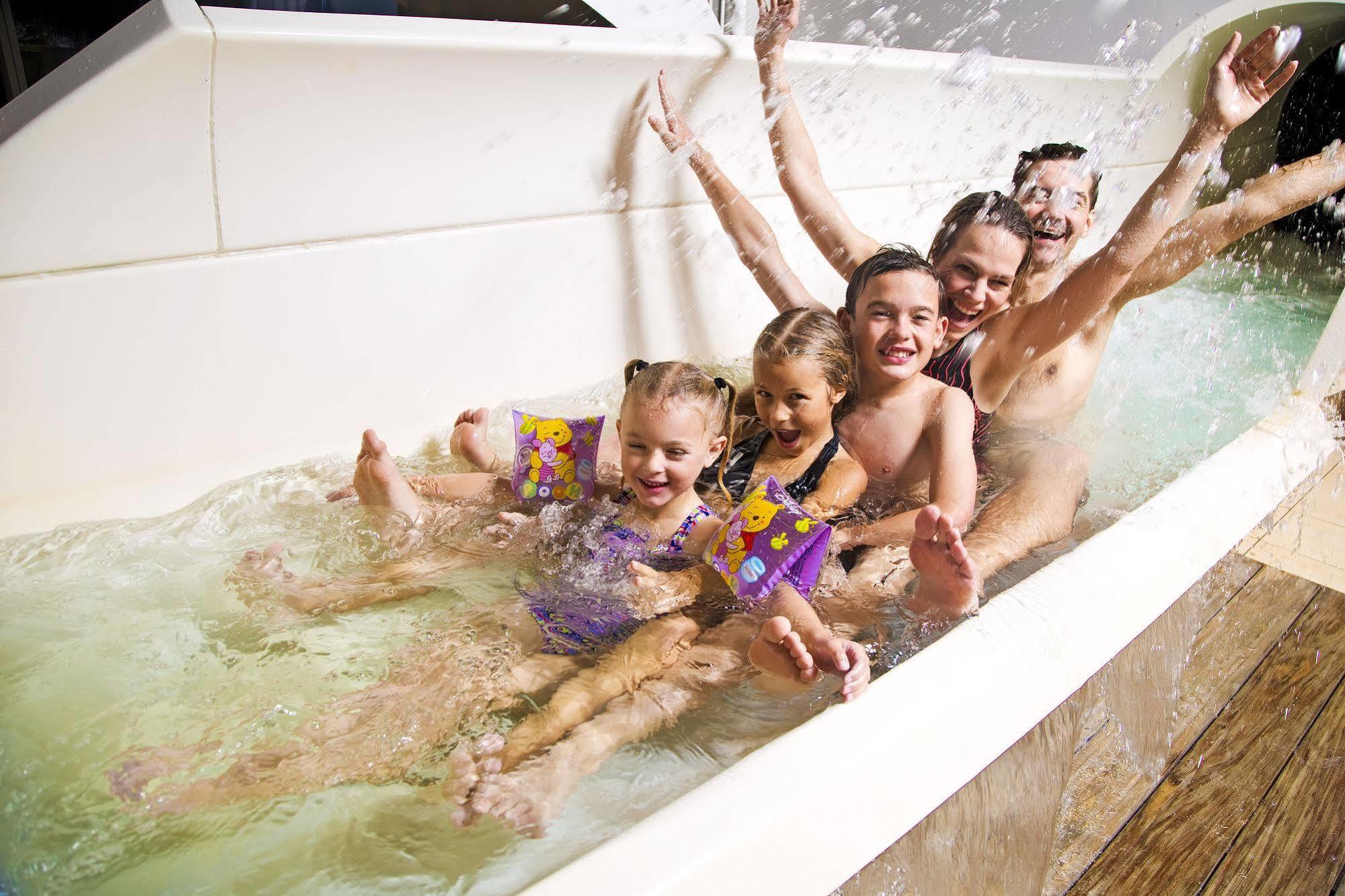 Enjoy Resorts Marina Fiskenaes - Wellness & Waterpark กรอสตีน ภายนอก รูปภาพ